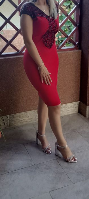 Vând rochie mărimea 36