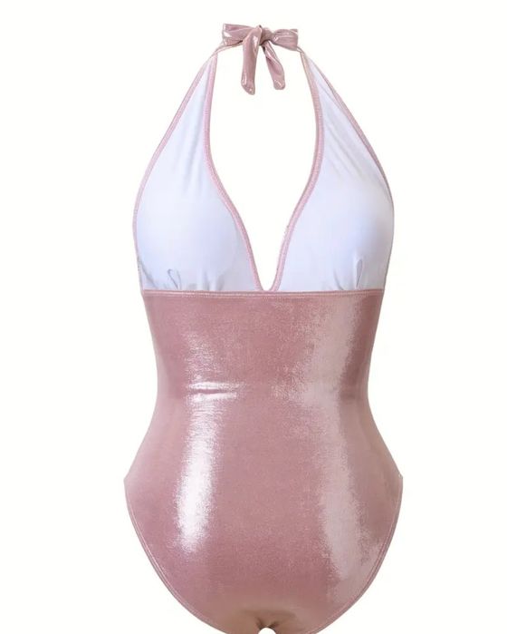 Цял лъскав бански в розово