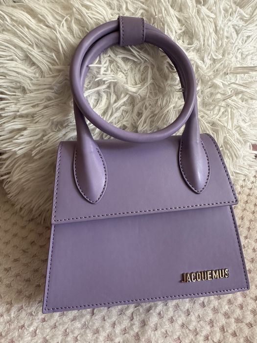 Дамска чанта в лилав цвят