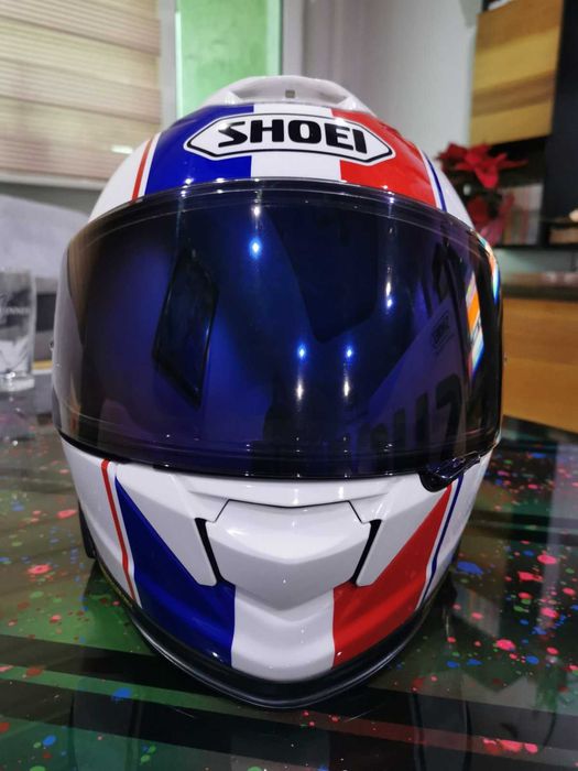 Каска за мотор Shoei