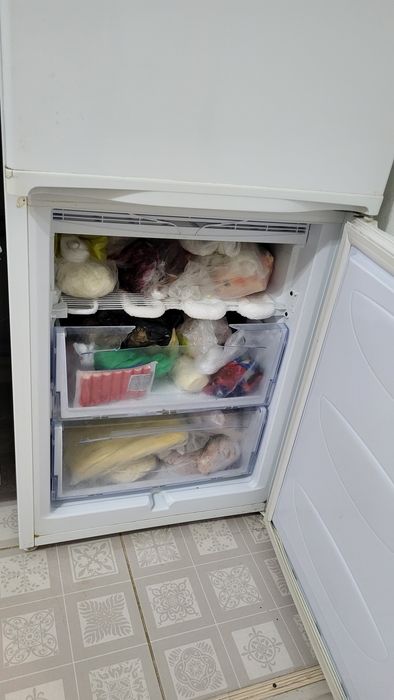 Продам Холодильник