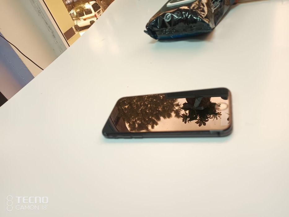 Iphon 8 idal 64 ting