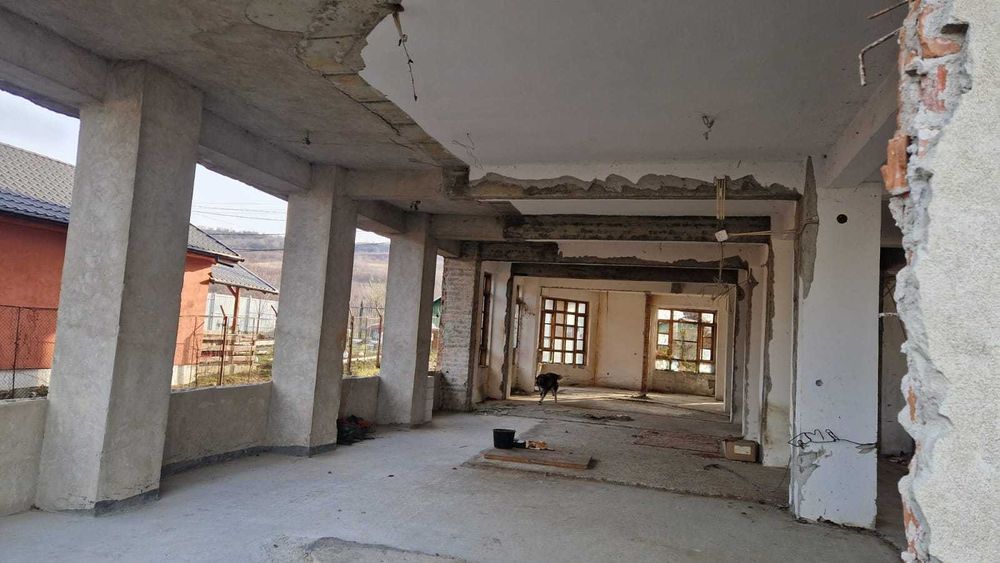 Vand constructie azil de batrani