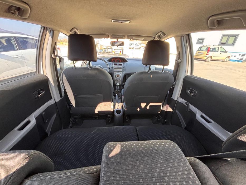 TOYOTA Yaris 2010 — imagine 12