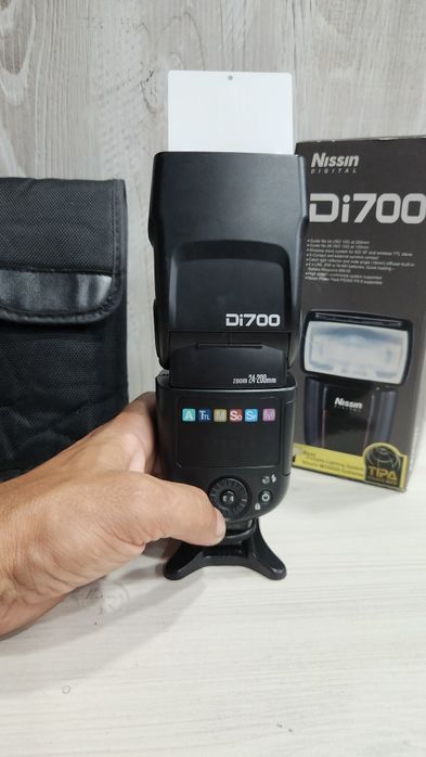 Blit Nissin Di700 pentru Nikon