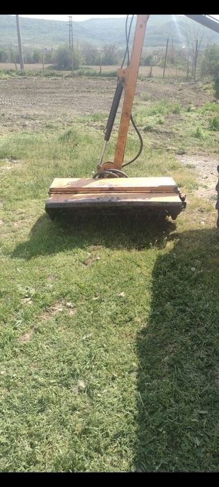 Мулчер със телескопично рамо