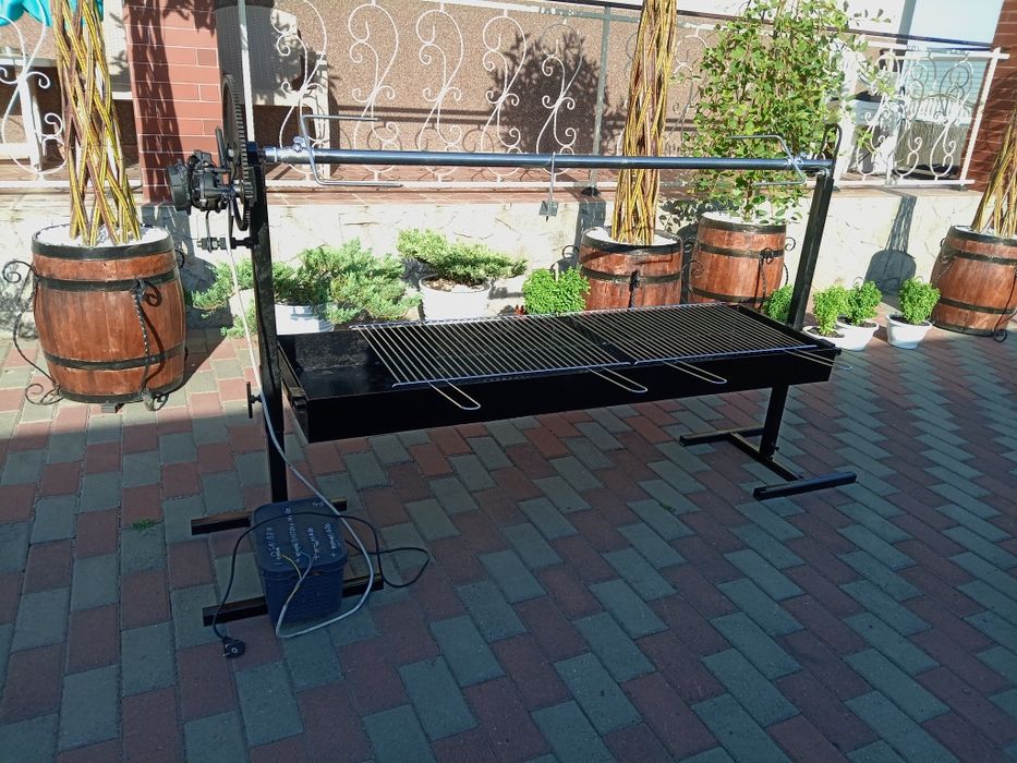 Rotisor proțap electric cu trei viteze