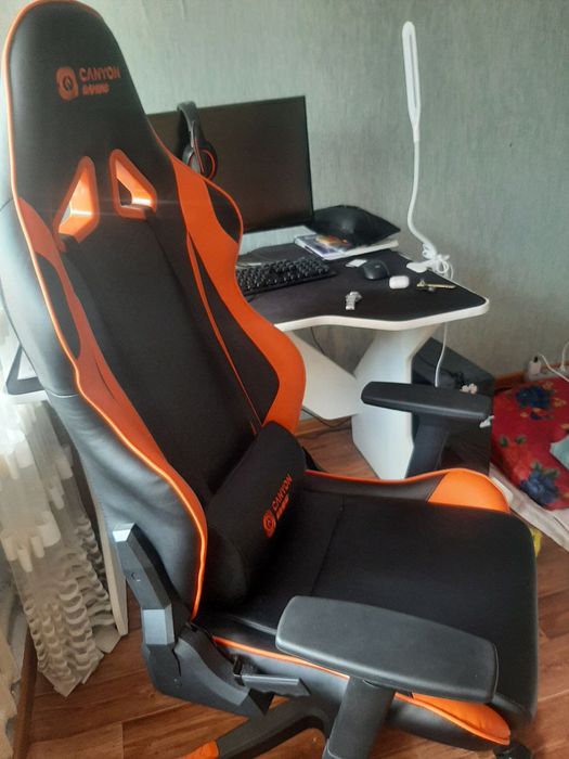 Продам Игровои кресло Canyon Gaming