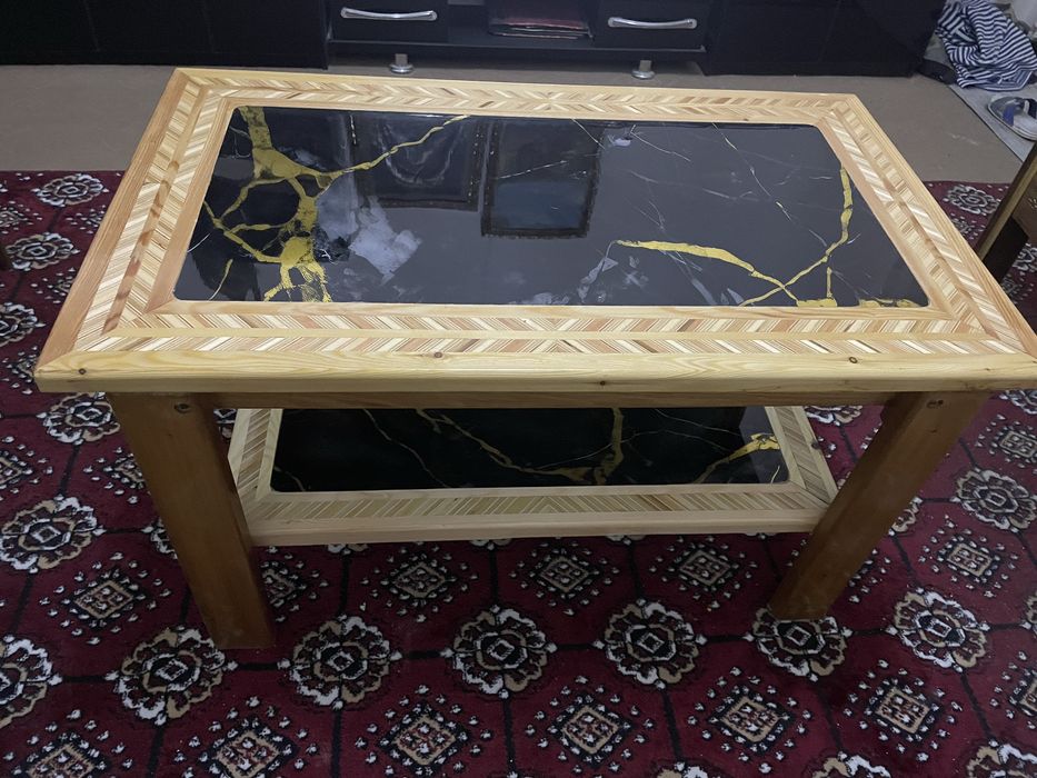 Журнальный столик