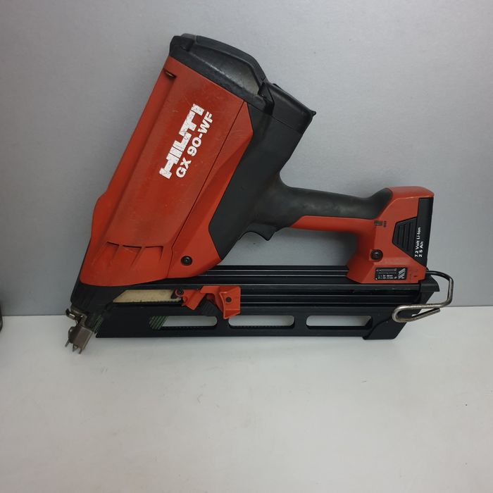 Hilti GX 90-WF Pistol de puscat cuie în lemn