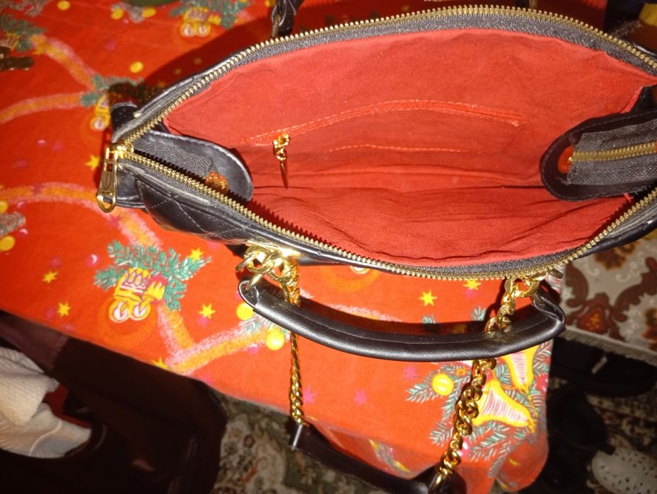 Gheanta macră și pantofi