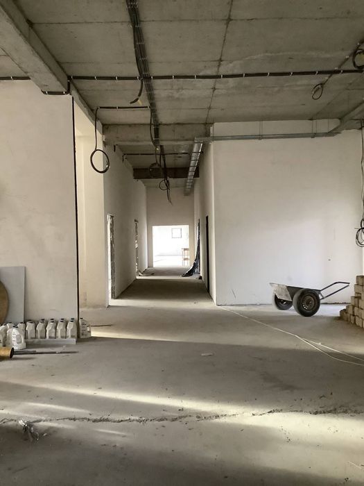 Новое 7 ми этажное здание + падвал с общей площадью 9500 м кВ.