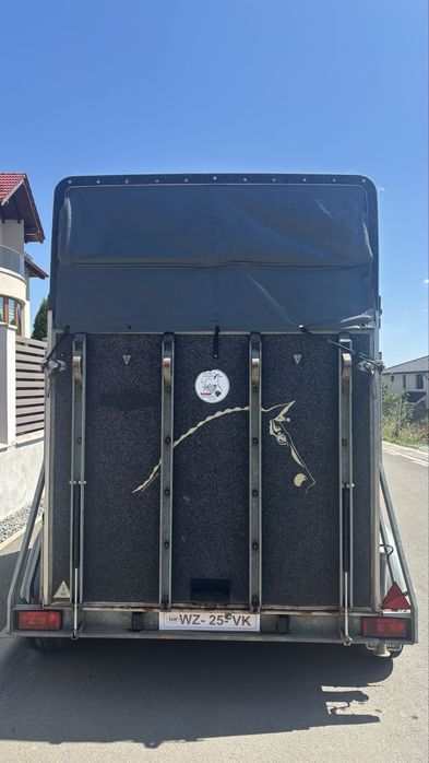 Remorca transport animale cai din fibra