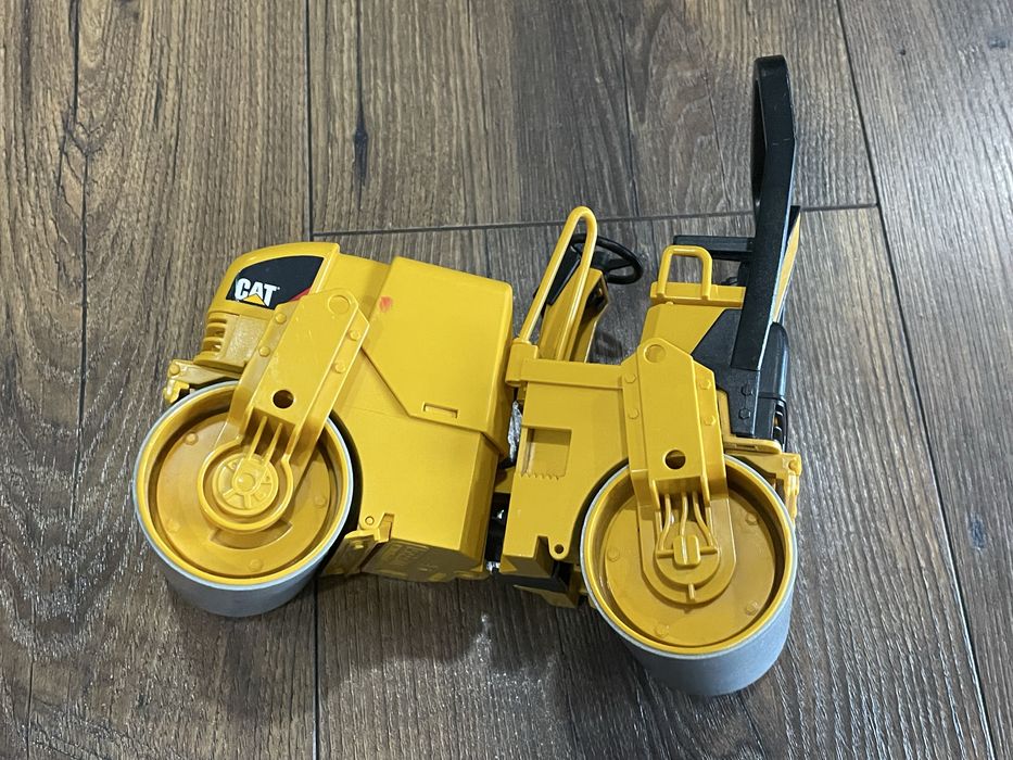 BRUDER валяк CAT 02433
