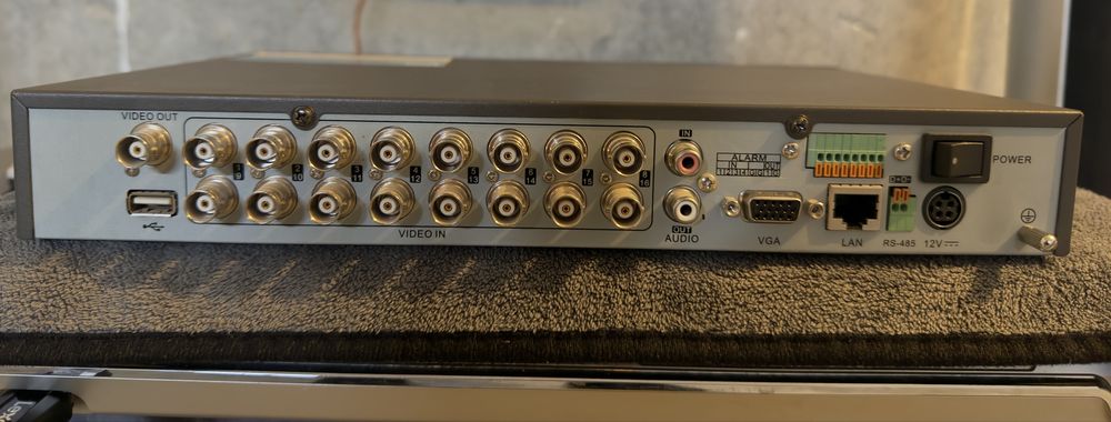 Hikvision DS-7216 HVI-ST/SN DVR