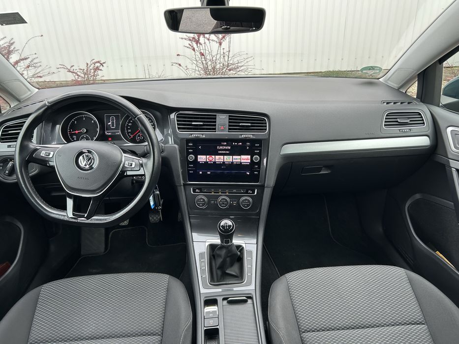 VOLKSWAGEN Golf 2019 — imagine 2