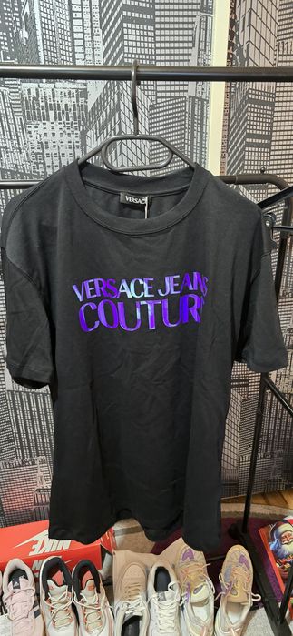 Vând tricouri noi mai multe modele.