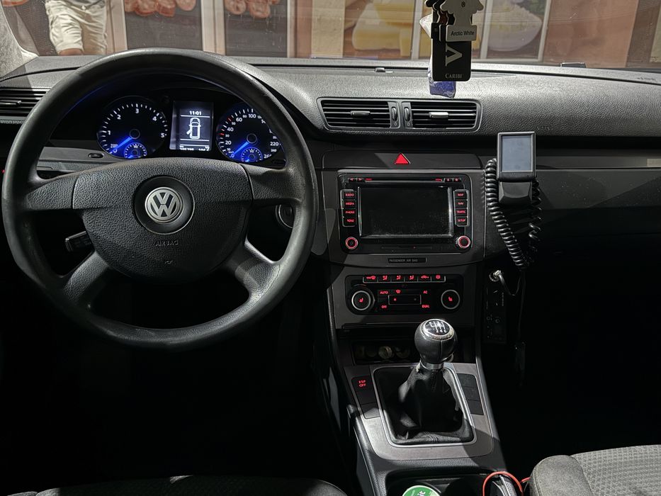 VOLKSWAGEN Passat 2010 — imagine 2