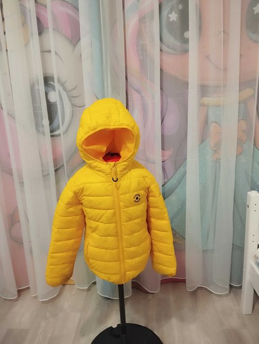 Продам куртки осень