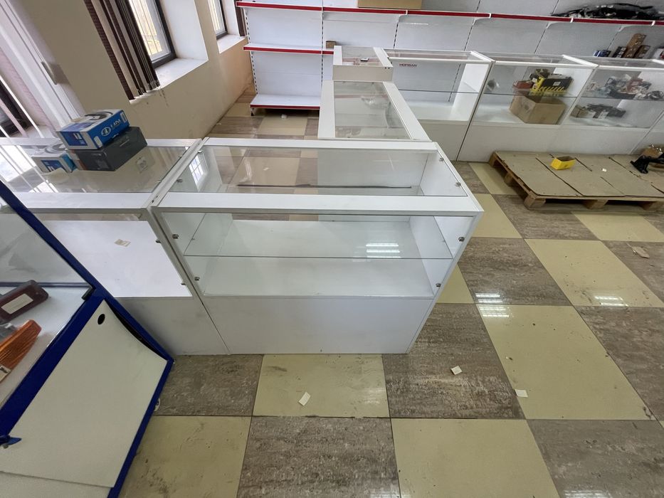 Полки, витрина торговые оборудивание