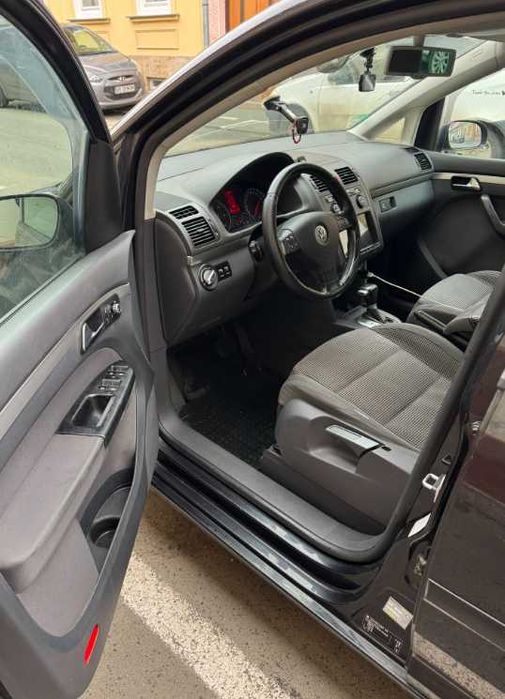 VW Touran 2.0   FARA RUGINA