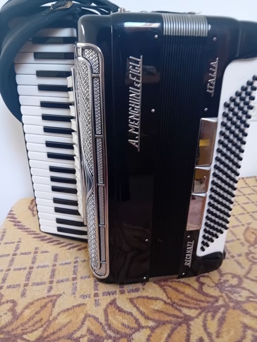 Vind  Acordeon Menghini