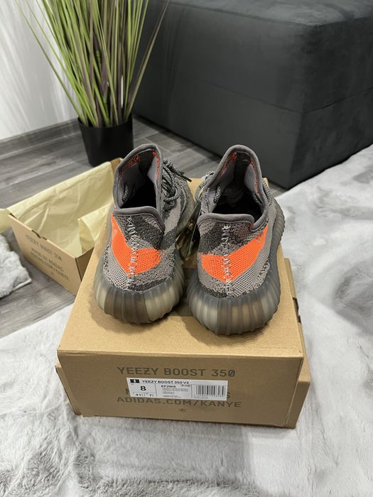 Yeezy 350 V2 Beluga