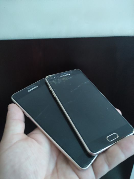 Samsung A5 ..16Gb 2Gb dualsim . .display spart