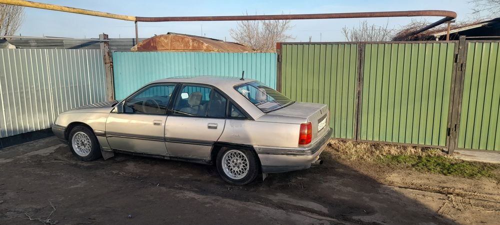 Опель Омега А продам