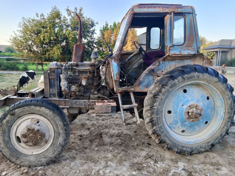 Traktor pluk tleshka qishloq xoʻjaligi texnikasi Belarus