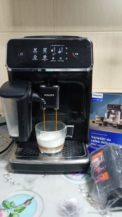 Expresor cafea Philips LatteGo diverse modele cană noua.!