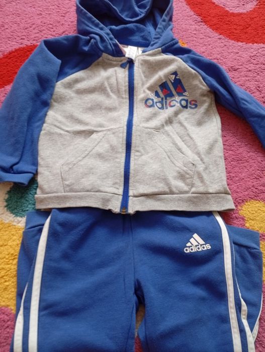 Trening Adidas stare foarte buna mărimea 12-18 luni