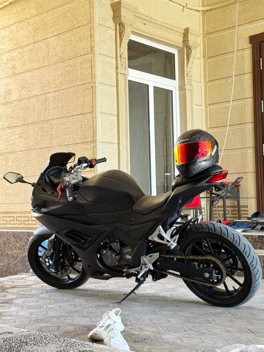 Moto bmw 250 motosikl