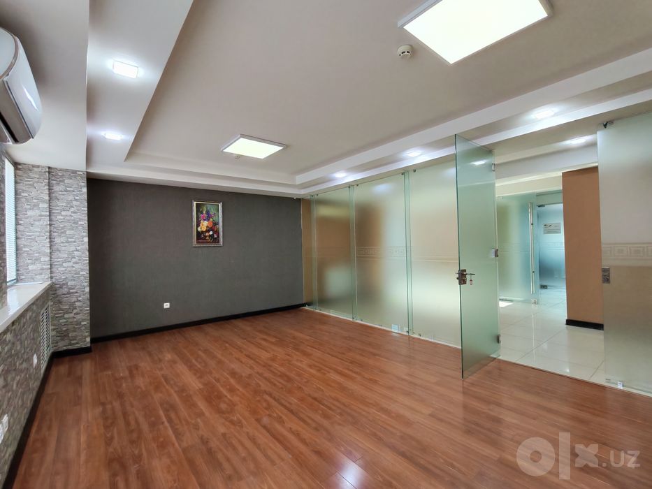 Сдаётся офис 150 м2, 4 кабинета - Госпитальный рынок