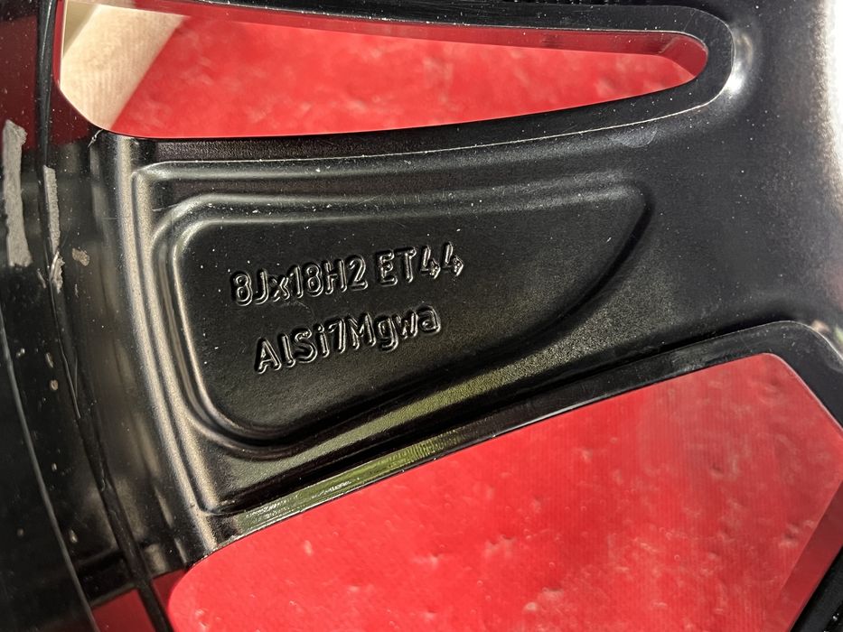 18” 5x112 8j ET44 57.1 Оригинални Aлуминиеви джанти за Шкода Skoda.