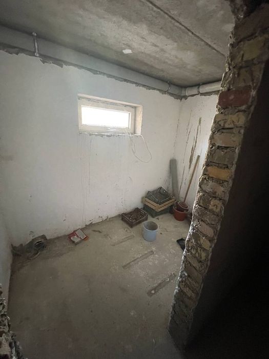 5 mikrarayon 31maktab orqasidagi 73drop bir 3etaj 3xonalik kvartira