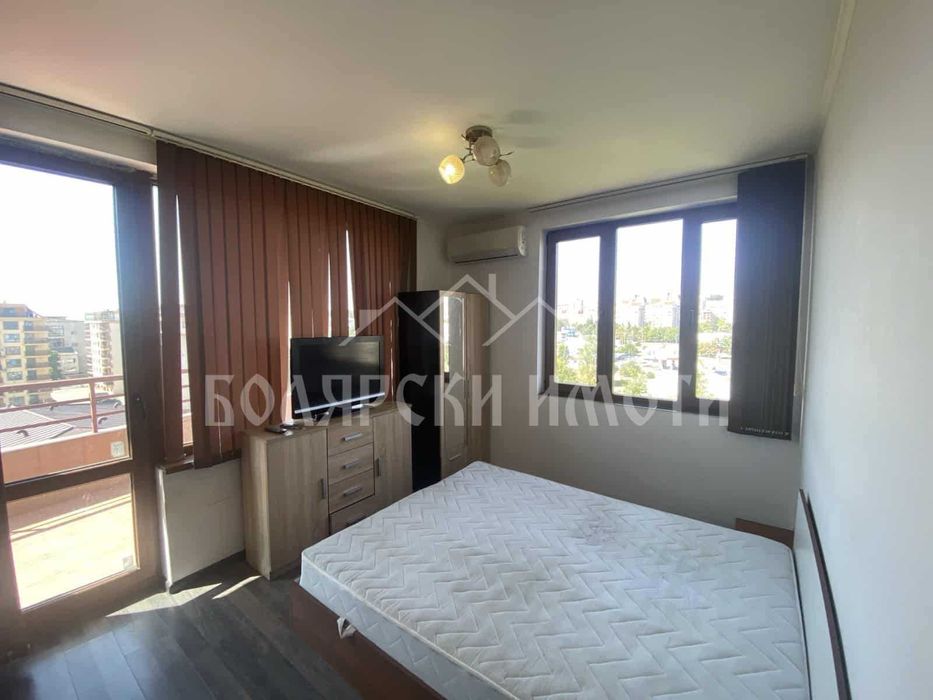 Дава се под наем Двустаен апартамент в Велико Търново, Бузлуджа - 60 кв.м за 255 € - Снимка #2