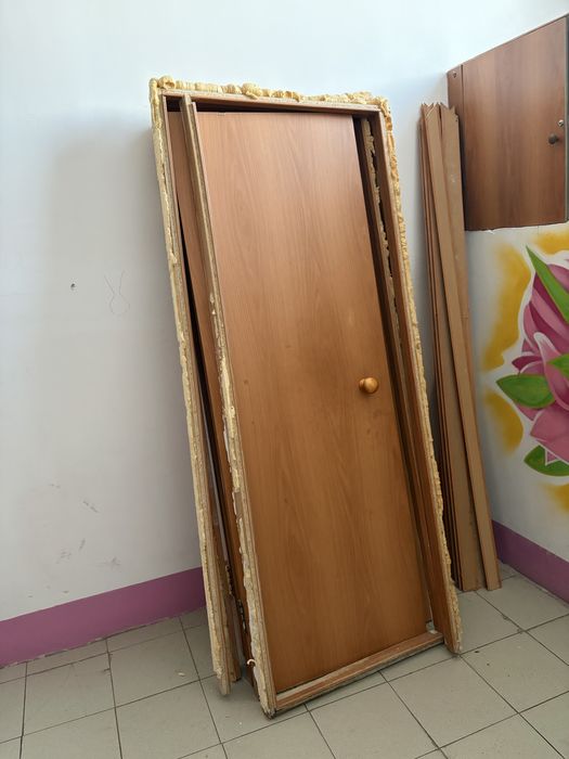 Отдам двери межкомнатные, самовывоз
