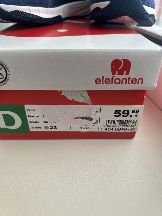 Продам детские кросовки