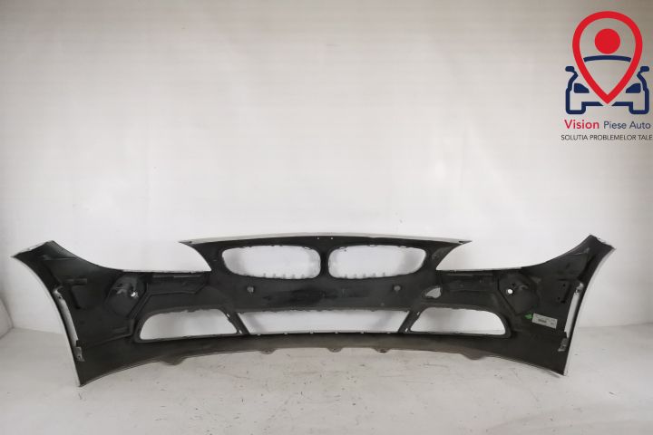 Предна броня Оригинална със сензори и миещи устройства в добро състоян