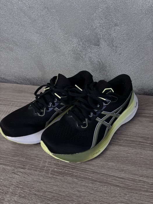 Vand adidasi Adidasi Asics Gel-Kayano 30