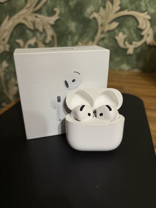 Продам AirPods 4 с шумоподавлением