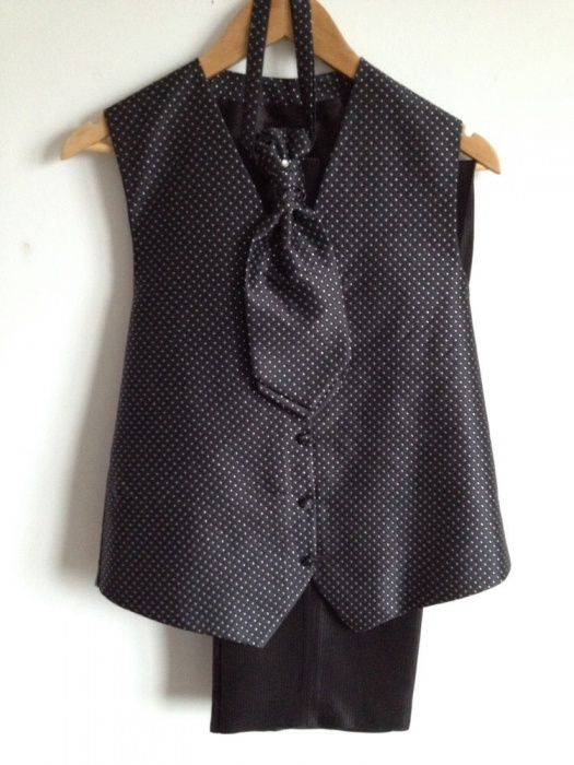 Costum barbatesc morandi bocci