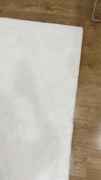 Ковер белый белоснежный