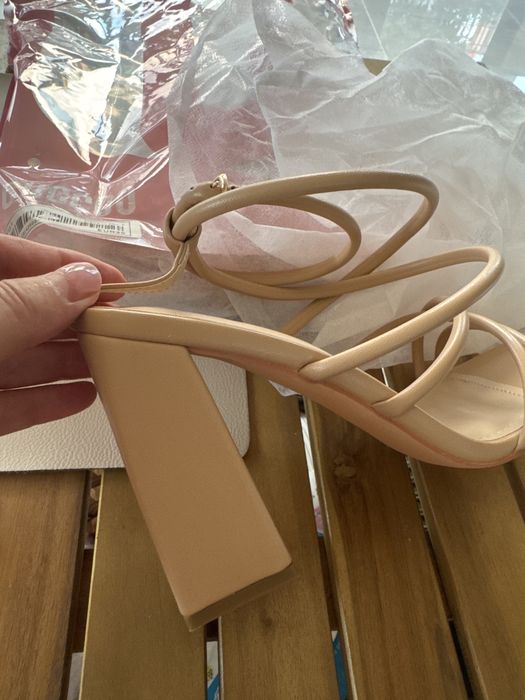 Дамски елегантни сандали 39 номер