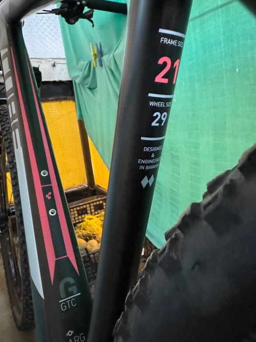 Карбонов велосипед cube reaction pro 29-XL