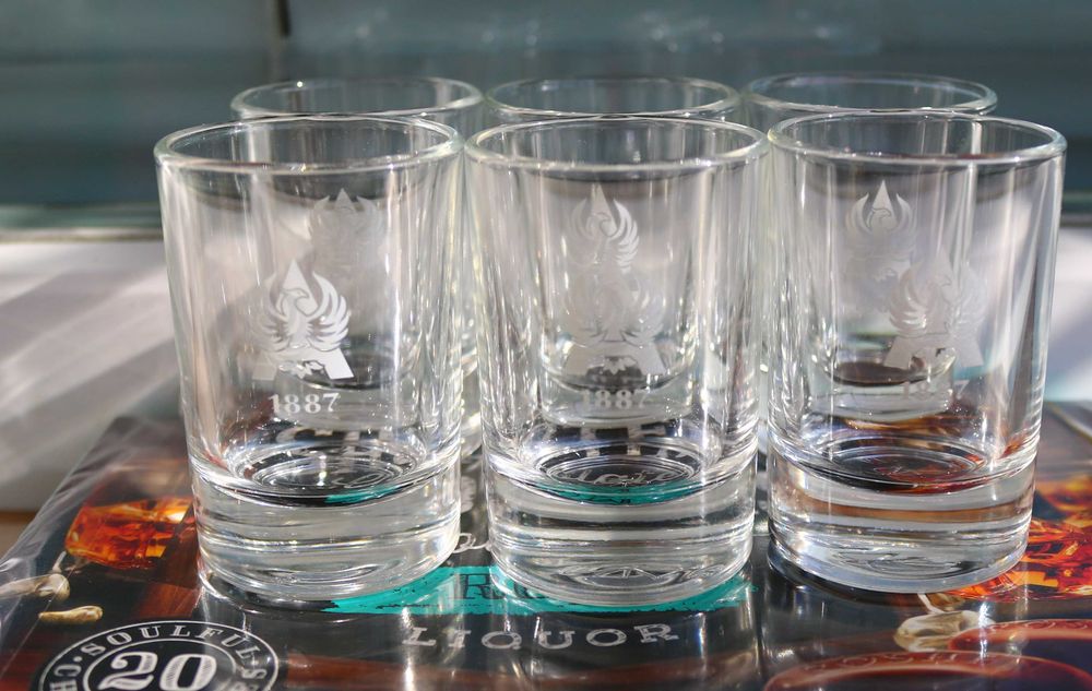 Рекламни чаши (шотове) от коняк Арарат