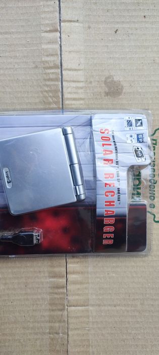 Соларни зарядно за Nintendo