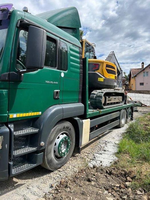 Transport utilaje trailer platforma tractari auto