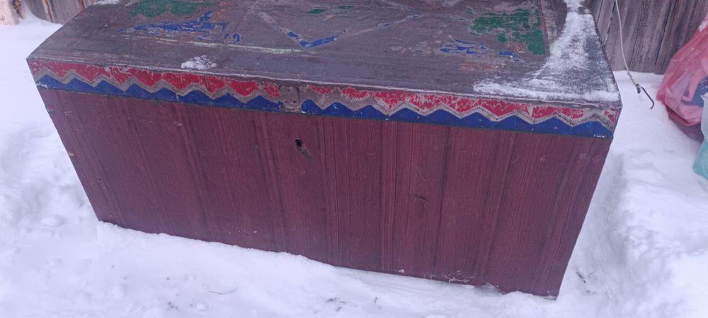 Сундук деревянный,